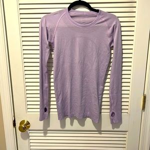 Women’s Lululemon Swiftly Tech long sleeve size 6 lilac color